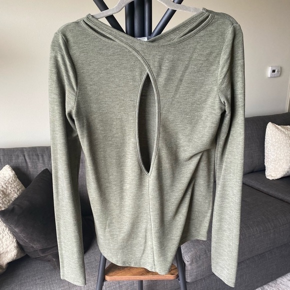 *2/$15* Victoria's Secret Crossback Long Sleeve - Picture 2 of 4